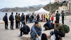 Migrantes en Ceuta tras la llegada masiva desde Marruecos durante la crisis migratoria